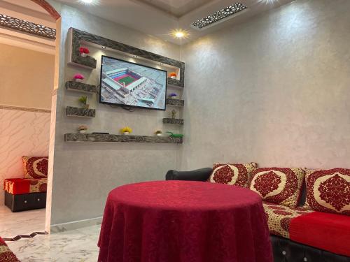 Small beautiful villa in 애 메룰