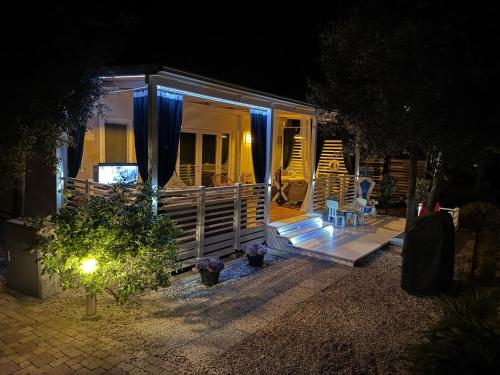 3 bedrooms, 6 beds