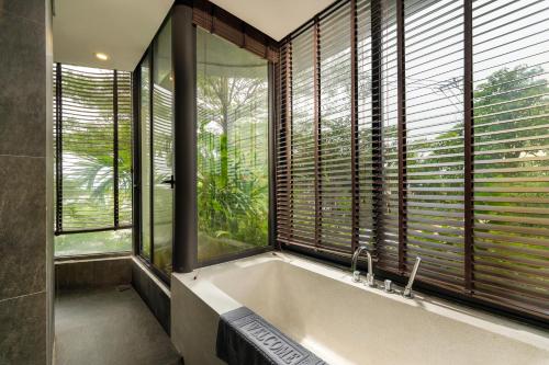 Bathroom, Gia Huy Riverside Hotel Hoi An in Thanh Ha