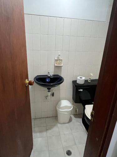 Arya Land Yoga Hostel - image 2