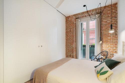 The Velarde Business Suite Super Luxury 2BR Apartment Optimized for Remote Work Alquiler temporal - image 6