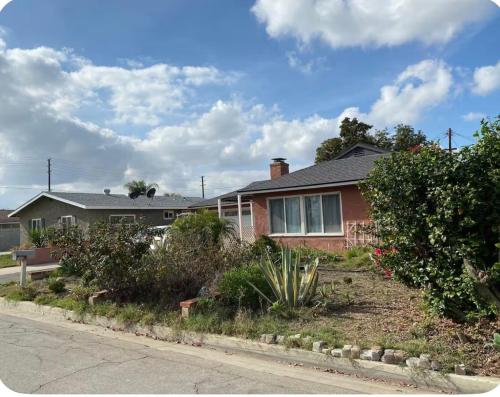 Citrus Loft - Quiet and convenient female only in Covina (Kalifornia)