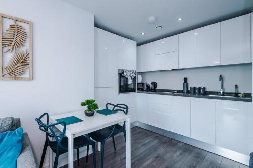 Facilities, One BDR Apt By Eason Stays Short Lets Liverpool in Toxteth