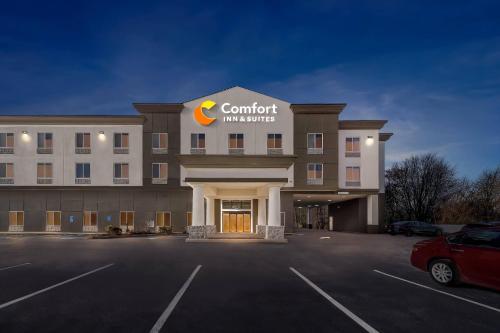 Comfort Inn & Suites Plainville-Foxboro in Plainville, USA