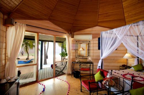 Jacuzzi Beach Villa | Complimentary Return Domestic Transfer for 2 Adults with min 7-nights stay. Applicable for bookings made from 25th May, 2025, stay period till 31st Oct, 2025 image 2