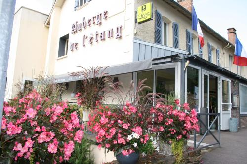 Logis Hôtel Auberge de L'Etang 4