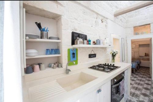 White House Flats & Studios in Ostuni