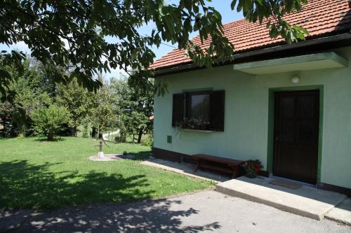 Viesnīcas āriene, Holiday Home Mađerka in Robadje