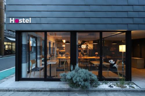 E10 Hostel, Tokio