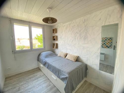 Joli appartement avec vue mer climatisé et wifi - image 3