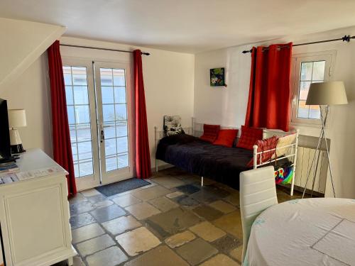 Chambre d'hôtes duplex Le petit mas niçois de la Villa rose - Tap to explore photos