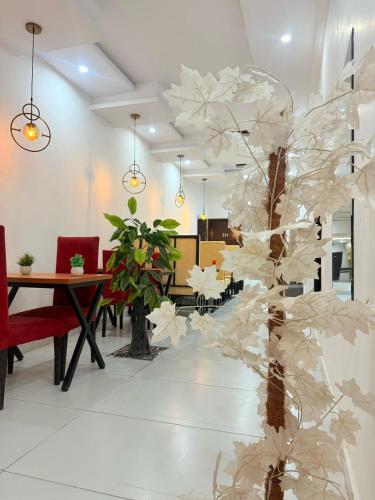 Restoran, Hotel The Tulip in Lahore