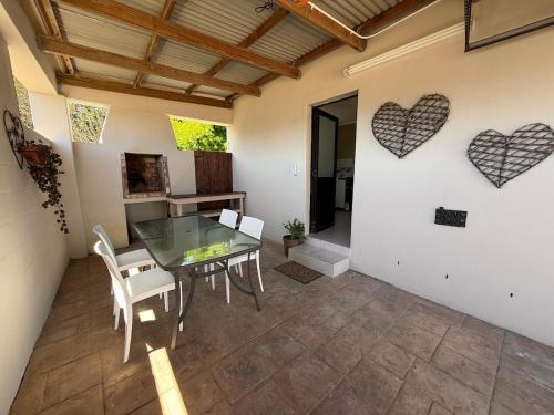 Vista, Olive and Oak Accommodation in Country Club