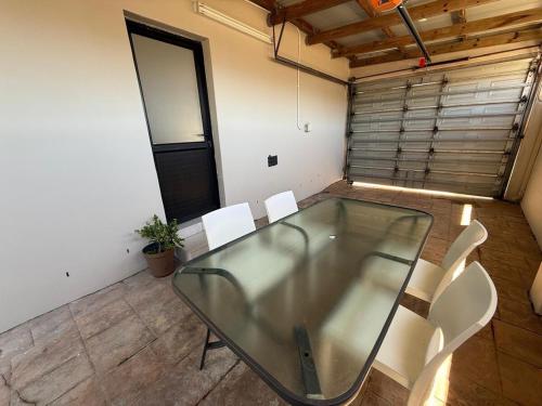 Vista, Olive and Oak Accommodation in Country Club