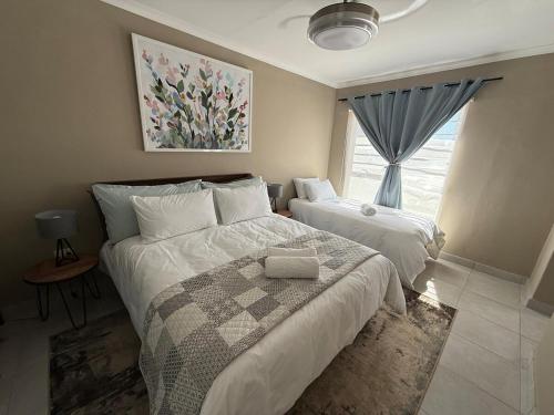 Olive and Oak Accommodation in Country Club