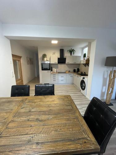 Moderne, stilvolle, ruhig gelegene Souterrain Ferienwohnung in Weilheim in Oberbayern