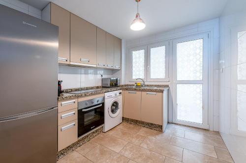 797 HOLIDAY RENTALS - El Balcon de Benalmadena - image 4