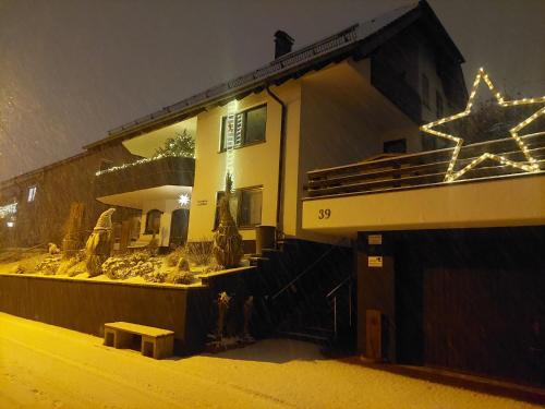 Ferienwohnung Familie Aestel in 阿爾滕施泰格