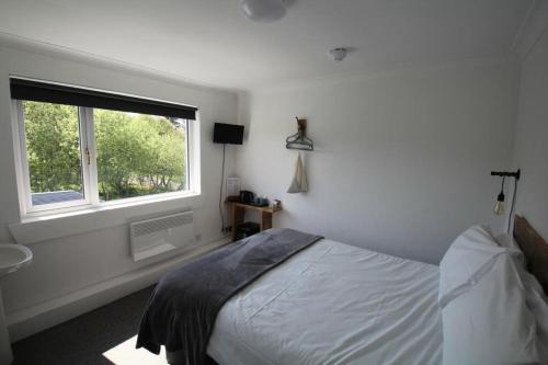 1 double bed