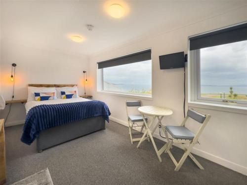 1 double bed