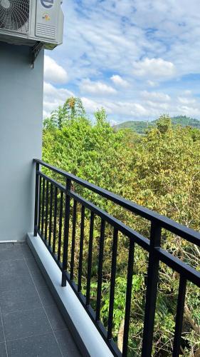 A House Thalang เอ เฮ้าส์ ถลาง in Pa klok