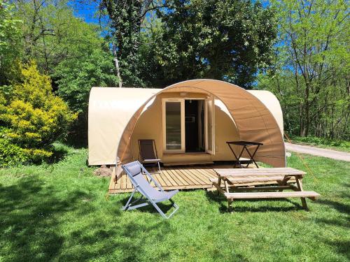 Camping Ushuaïa Villages Le Viaduc 5