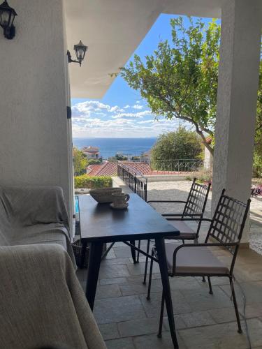 Art Blue Residence - Sea View Apartment in Ag. Dimitrios (Attiki)
