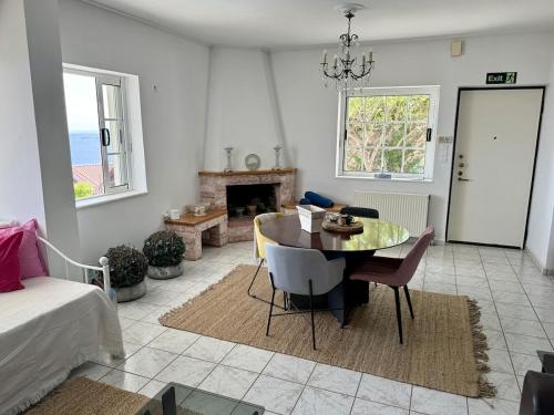 Art Blue Residence - Sea View Apartment in Ag. Dimitrios (Attiki)