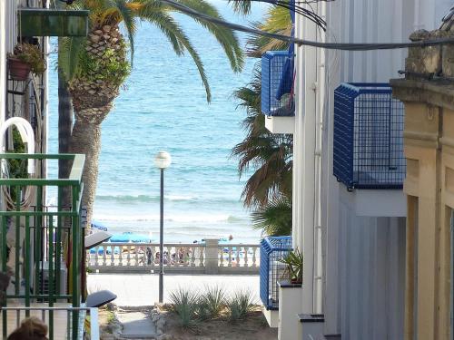 Sitges Center & Beach with Sea View, Ситжес (фото 6)