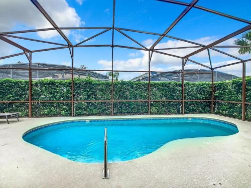 Cozy Calm Retreat and Private Pool in Haines City, USA