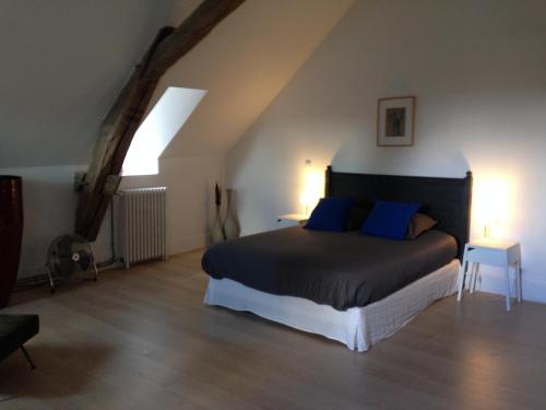 1 queen bed