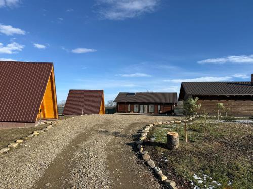 Glamping La Octav in Humulești