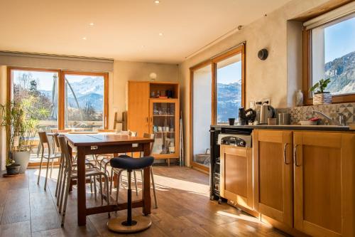 Grande Maison à la montagne Gite le Rif d'Oriol (Grande Maison a la montagne Gite le Rif d'Oriol) in Saint-Martin-de-Queyrieres