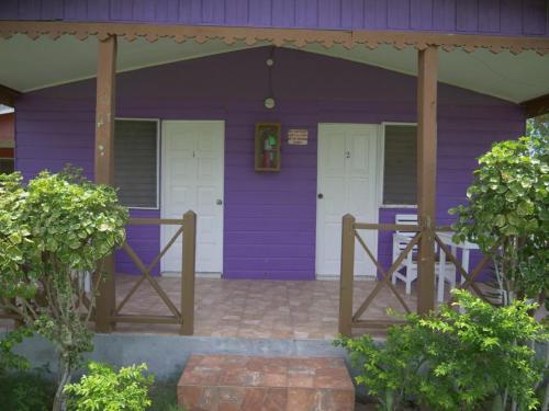 Ansells Thatch Walk Cottages in 尼格瑞爾