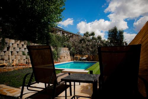 Kolam renang, Noble Hearts Bed & Breakfast in Maseru