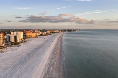 Captains Townhouse - image 14