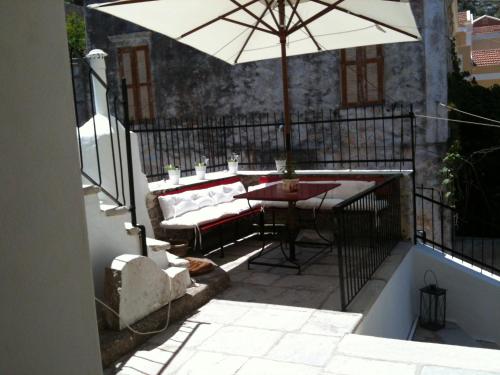 2 bedrooms, 4 beds