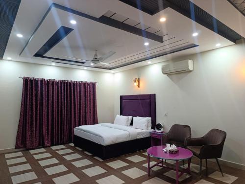 Emporia Hotel & Suites in Lahore