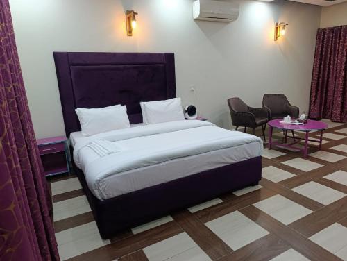 Emporia Hotel & Suites in Lahore