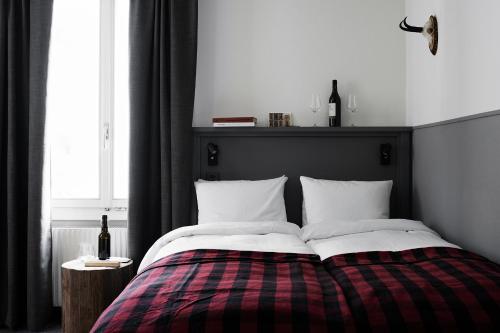 1 double bed