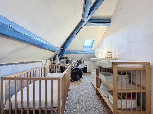 Charming bourgeois house – Précy town centre (Charming bourgeois house – Precy town centre) in Neuilly-en-Thelle