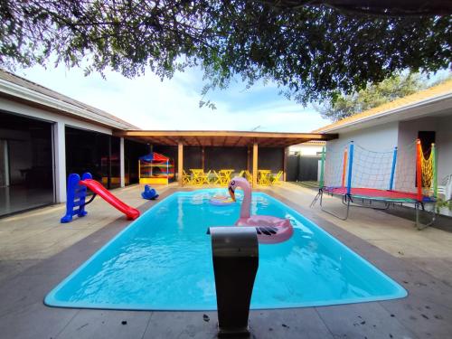 Casa de 3 quartos com piscina
