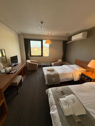 room detail thumbnail 1