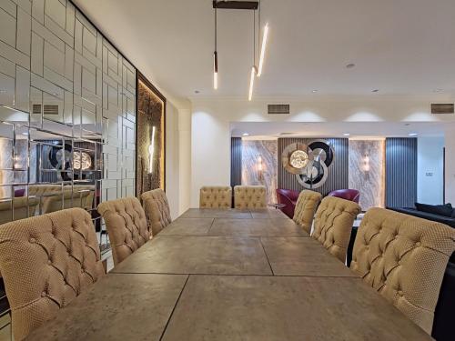 Elan Murjan Rimal Suites Sea in 3 min walk! 6 Bedrooms & Hall Massive Layout - image 8