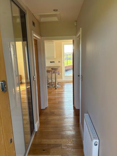 Annexe at The Chalet - A one bedroom annexe with gorgeous countryside views in Wootton Wawen