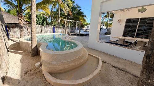 Casa De Los Peces in San Crisanto, Mexico