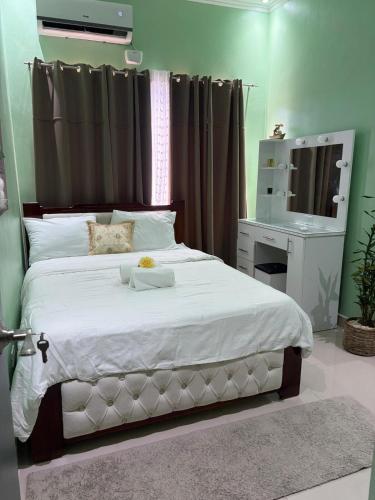 House equipped with a Jacuzzi in Quepos in Barrio Inmaculada