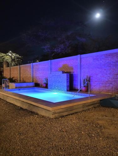 Peldbaseins, Somos la experiencia LaCruzHouse in Colan