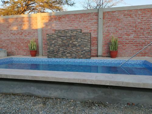 Peldbaseins, Somos la experiencia LaCruzHouse in Colan