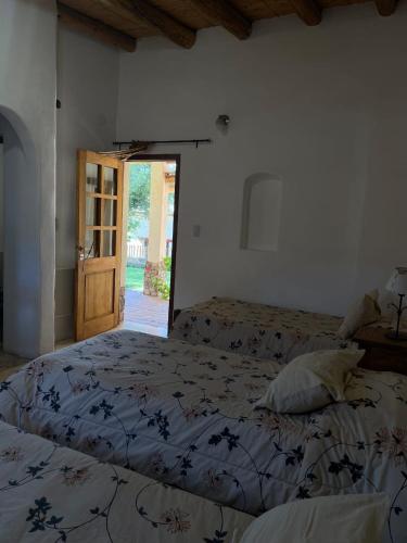 3 twin beds